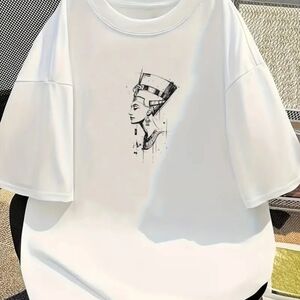 Stylish White Graphic Tee for Men